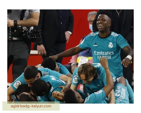 卡瓦哈尔与维尼修斯配合状态回暖，逐渐提升球队进攻竞争力